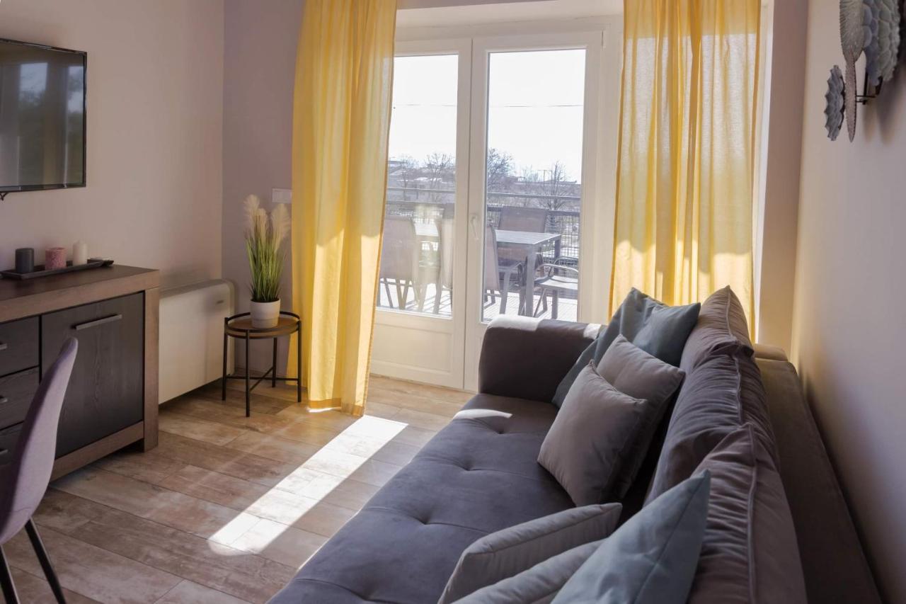 Balkon Apartmanhaz Panzio Балатонфюред Экстерьер фото