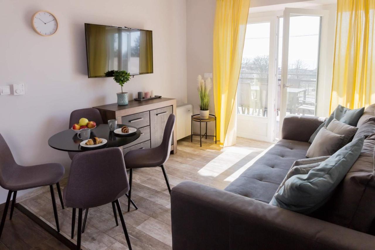 Balkon Apartmanhaz Panzio Балатонфюред Экстерьер фото