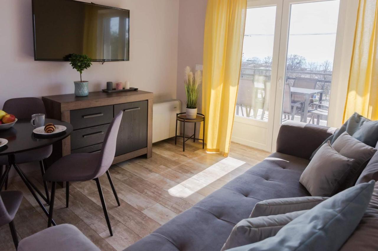 Balkon Apartmanhaz Panzio Балатонфюред Экстерьер фото