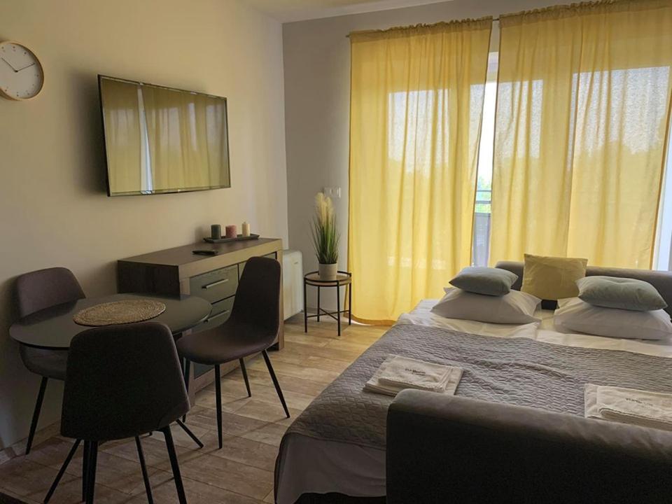 Balkon Apartmanhaz Panzio Балатонфюред Экстерьер фото